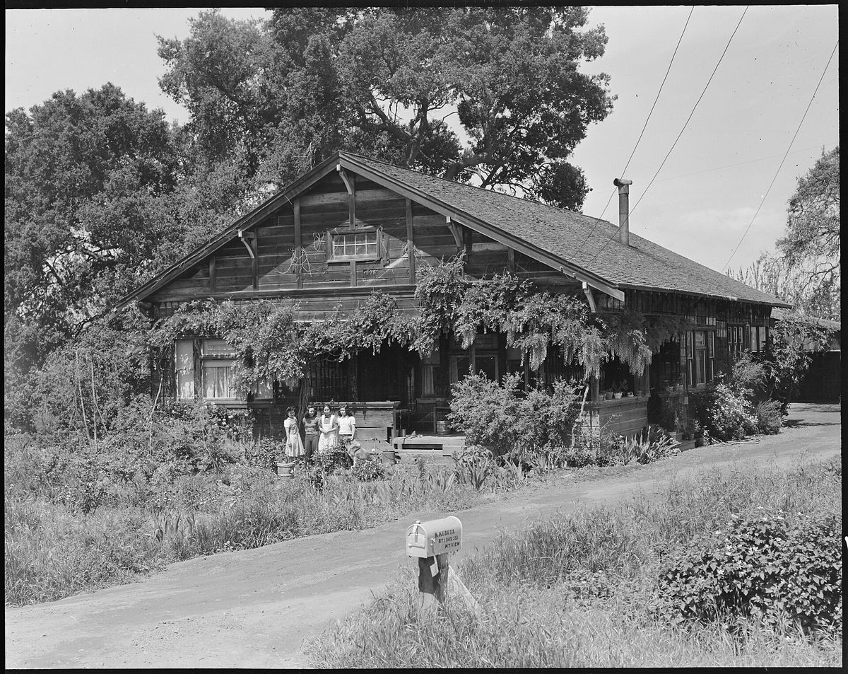 A Mountain View farmhouse photographed in April 1942, in a district where farmers of Japanese ancestry raised crops